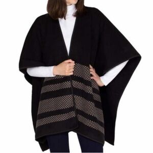 Ike Behar Women’s Reversible Fashion Wrap